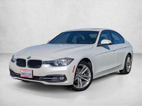 Used 2017 BMW 330i Sedan image 1