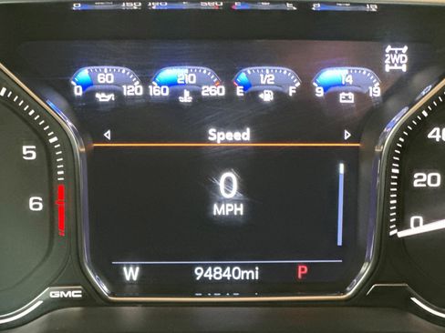 Used 2021 GMC Yukon XL SLT w/ SLT Luxury Package image 27