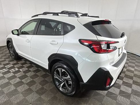 Used 2024 Subaru Crosstrek 2.0i Premium AWD/4WD image 4