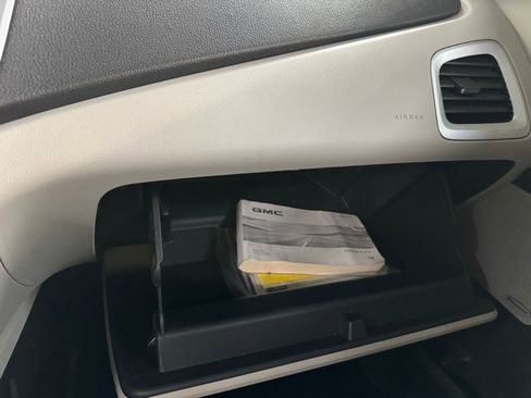 Used 2011 GMC Terrain SLE image 28