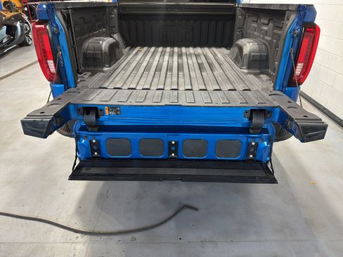 Used 2022 GMC Sierra 1500 AT4 w/ Sierra Safety Plus Package image 25