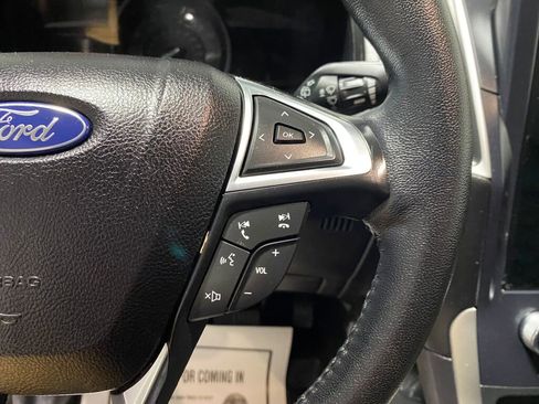 Used 2023 Ford Edge SEL image 17