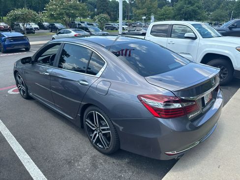 Used 2017 Honda Accord Sport image 3