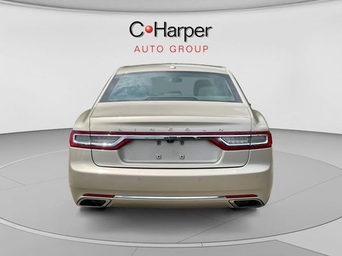 Used 2017 Lincoln Continental Premiere AWD/4WD image 4
