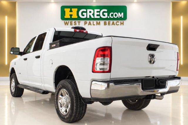 Used 2022 RAM 2500 Tradesman w/ Chrome Appearance Group AWD/4WD image 2