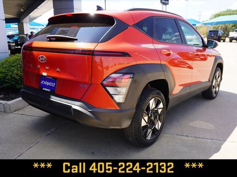 Used 2025 Hyundai Kona SEL AWD/4WD image 9
