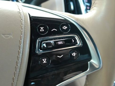 Used 2019 Cadillac Escalade Platinum image 44