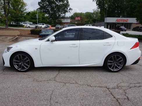 Used 2019 Lexus IS 300 F Sport image 2