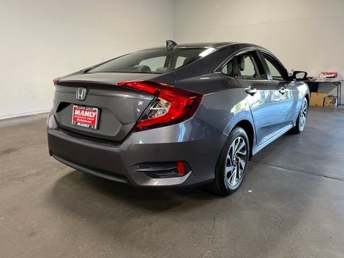 Used 2017 Honda Civic EX image 3