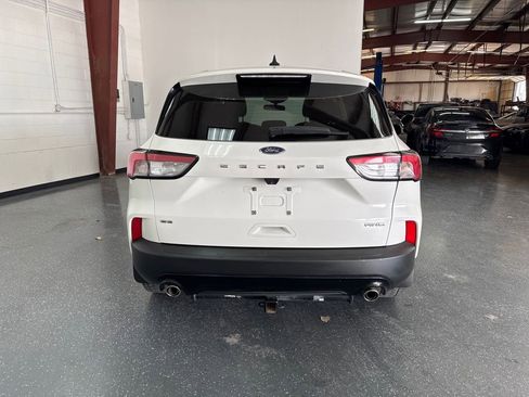Used 2021 Ford Escape SE w/ SE Sport Appearance Package image 5