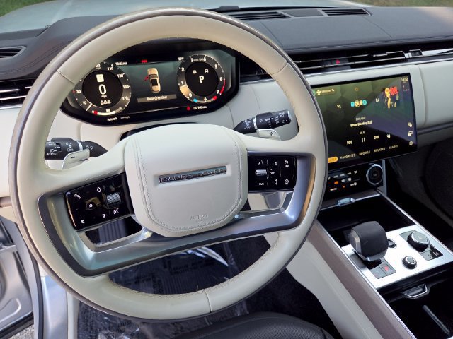 Used 2023 Land Rover Range Rover SE AWD/4WD image 38