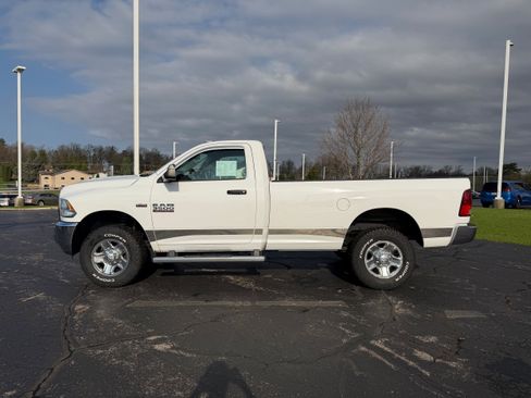Used 2017 RAM 3500 Tradesman w/ Chrome Appearance Group AWD/4WD image 6