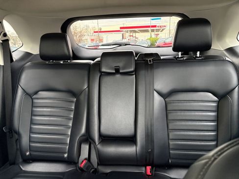 Used 2024 Ford Edge SEL image 38