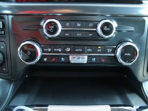 Used 2024 Ford F150 Lariat image 23