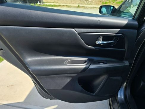 Used 2016 Nissan Altima 2.5 S w/ Power Driver Seat Package image 22