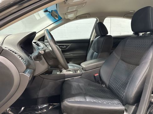 Used 2018 Nissan Altima 2.5 S w/ S Convenience Package image 13