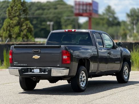 Used 2011 Chevrolet Silverado 1500 LS AWD/4WD image 9
