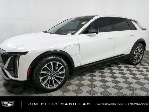 Used 2024 Cadillac Lyriq Sport AWD/4WD image 26