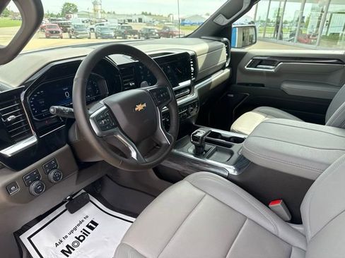 Used 2024 Chevrolet Silverado 1500 LTZ AWD/4WD image 18