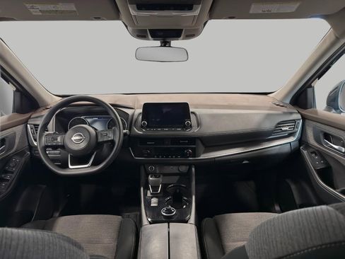 Used 2023 Nissan Rogue SV image 15