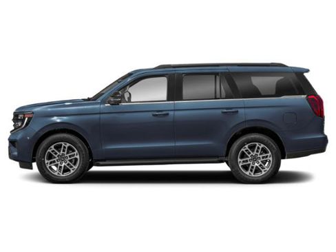 Used 2025 Ford Expedition Active AWD/4WD image 3