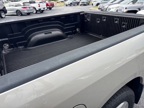 Used 2009 Dodge Ram 1500 Truck SLT w/ Popular Equipment Group AWD/4WD image 9