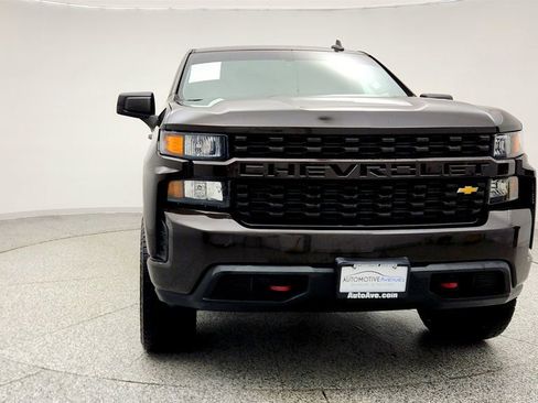 Used 2019 Chevrolet Silverado 1500 Custom w/ Custom Value Package image 2