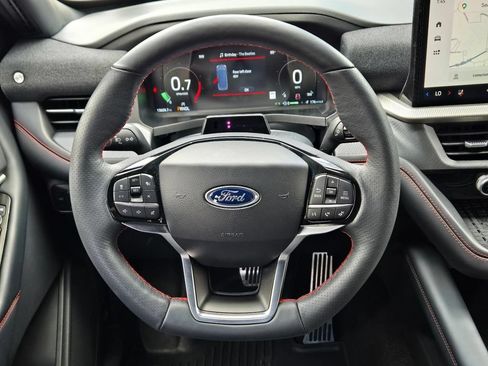 Used 2025 Ford Explorer ST-Line w/ Premium Package RWD image 19