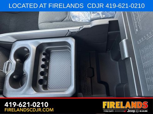 New 2026 RAM 1500 4x4 Crew Cab image 25