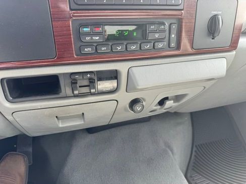Used 2006 Ford F250 2WD Crew Cab Super Duty image 20