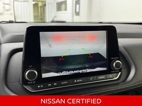 Certified 2025 Nissan Rogue SV AWD/4WD image 13