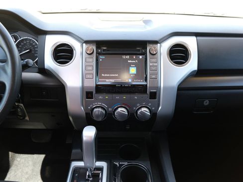 Used 2017 Toyota Tundra SR5 w/ SR5 Upgrade Package image 25