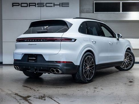 New 2026 Porsche Cayenne S AWD/4WD image 8