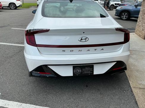 Used 2022 Hyundai Sonata SEL w/ Convenience Package FWD image 6