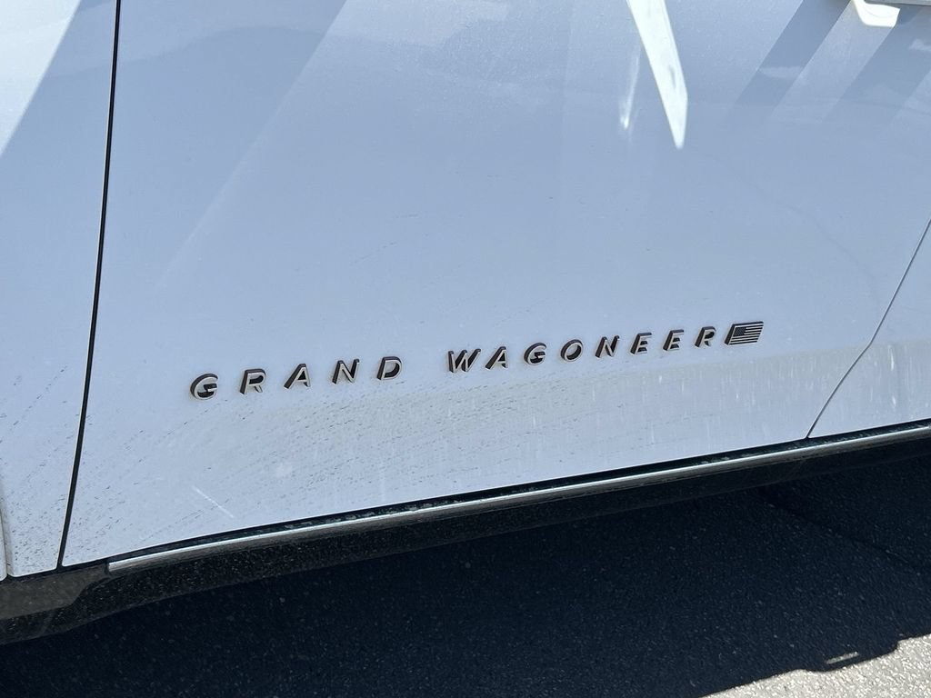 Used 2024 Jeep Grand Wagoneer Series III w/ Rear Seat Video Group 1 AWD/4WD image 33