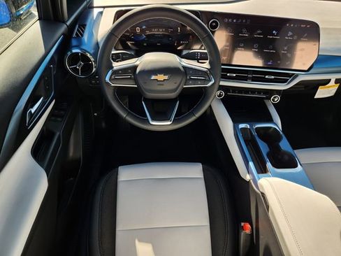 New 2026 Chevrolet Equinox EV LT image 13