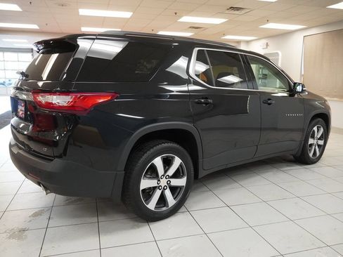 Used 2020 Chevrolet Traverse LT w/ LT Premium Package FWD image 11
