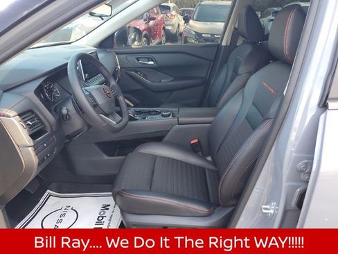 Certified 2025 Nissan Rogue SV image 14