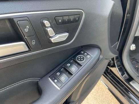 Used 2016 Mercedes-Benz E 350 4MATIC Sedan image 15