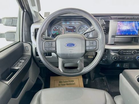 Used 2023 Ford F250 XL w/ FX4 Off-Road Package AWD/4WD image 23