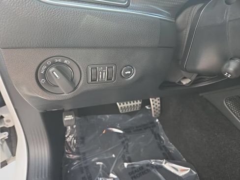 Used 2019 Dodge Challenger SRT Hellcat Redeye RWD image 15