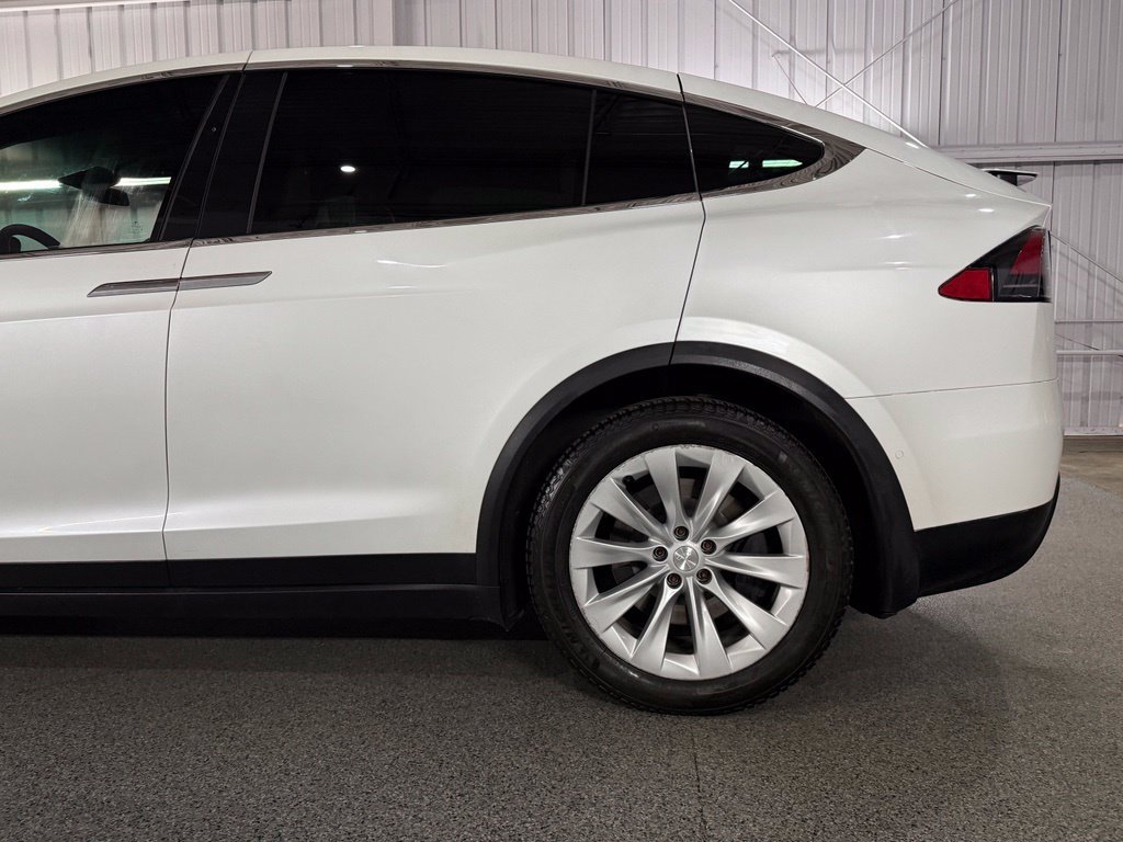 Used 2019 Tesla Model X Long Range AWD/4WD image 12