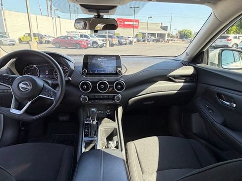 Used 2024 Nissan Sentra SV FWD image 19