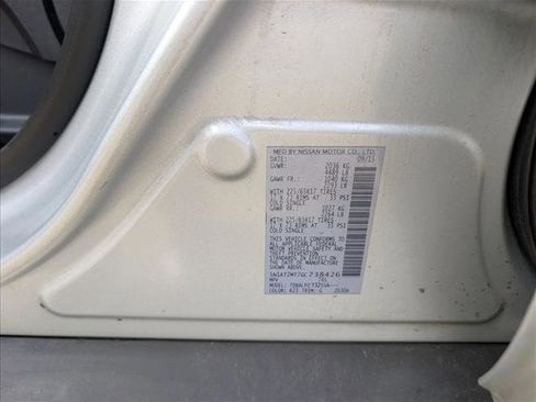 Used 2016 Nissan Rogue S image 18