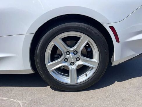 Used 2023 Chevrolet Camaro LT RWD image 39