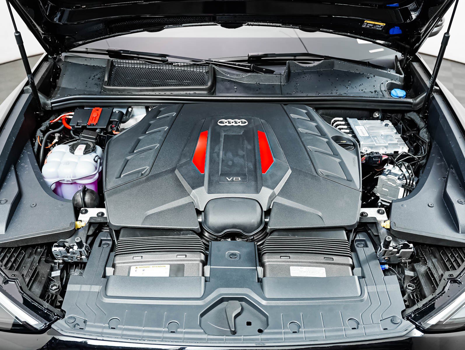 New 2026 Audi SQ8 Prestige AWD/4WD image 4