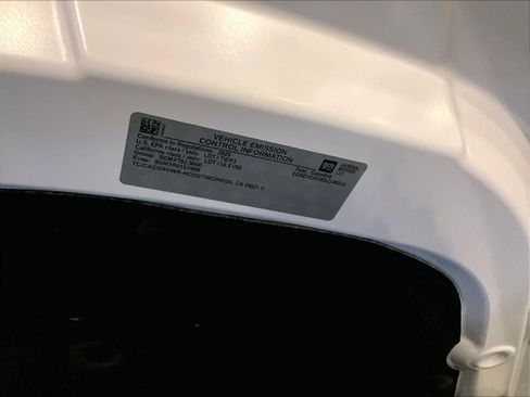 Certified 2025 Chevrolet Traverse LT image 34