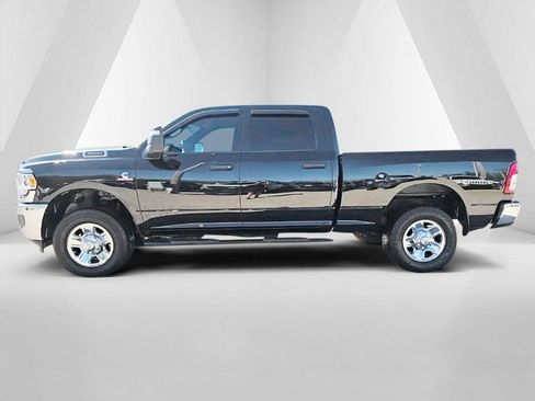 Used 2024 RAM 3500 Tradesman w/ Chrome Appearance Group AWD/4WD image 8