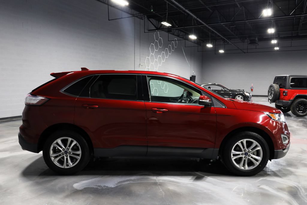 Used 2017 Ford Edge SEL w/ Equipment Group 201A FWD image 8