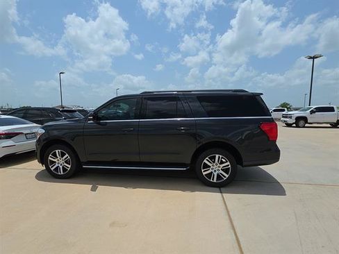 Used 2023 Ford Expedition Max XLT RWD image 1